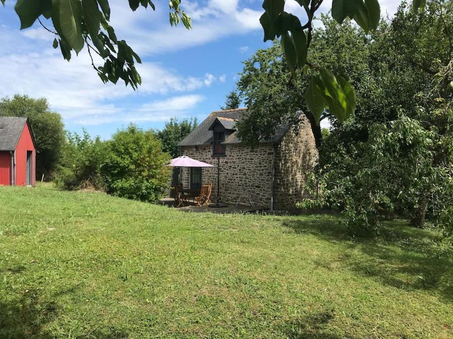 Maisonnette Au Pied Du Mont Dol Exterior foto